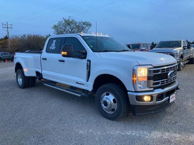 2025 Ford Super Duty F-350 DRW Pickup XLT