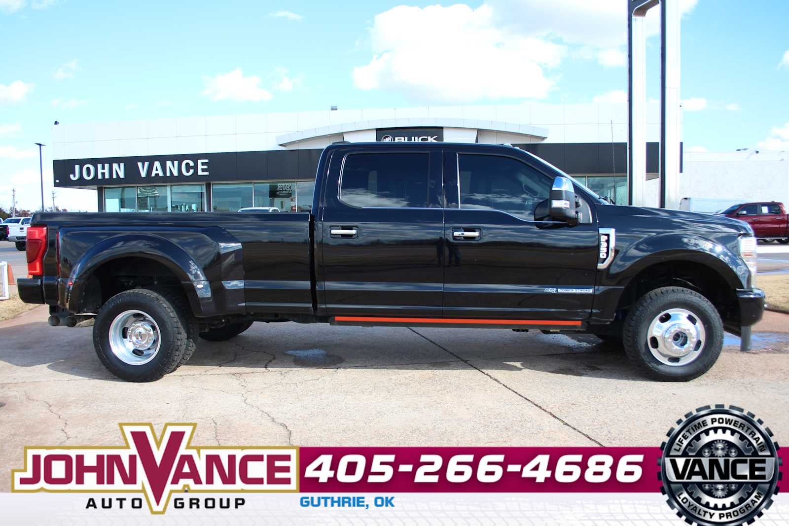 2022 Ford Super Duty F-350 DRW Platinum