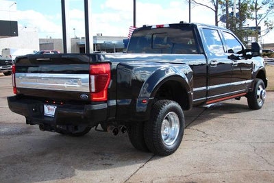 2022 Ford Super Duty F-350 DRW Platinum