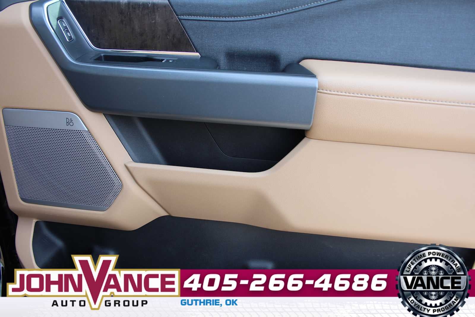 2024 Ford Super Duty F-350 DRW LARIAT