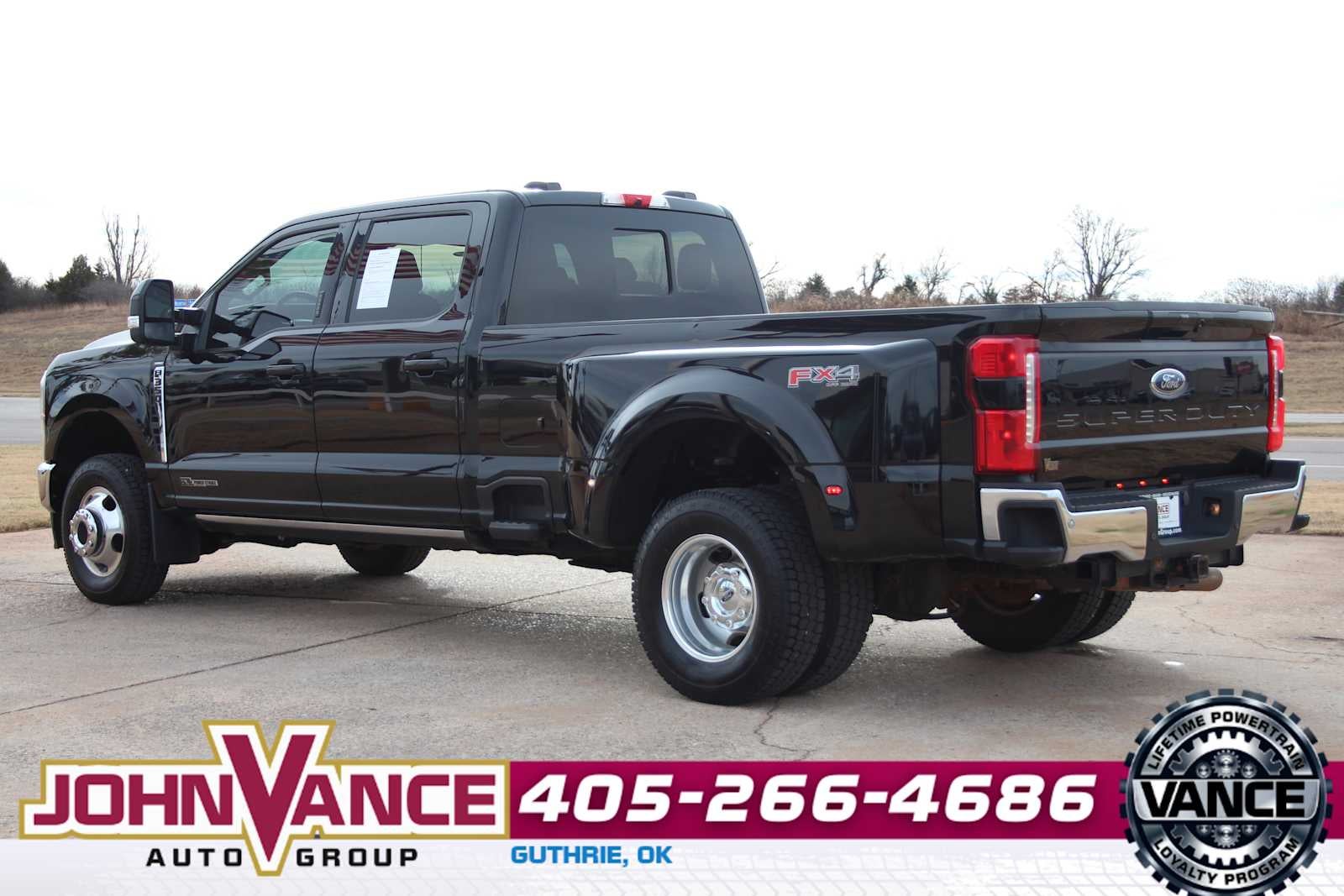 2024 Ford Super Duty F-350 DRW LARIAT