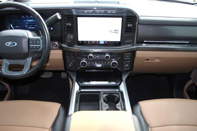 2024 Ford Super Duty F-350 DRW LARIAT