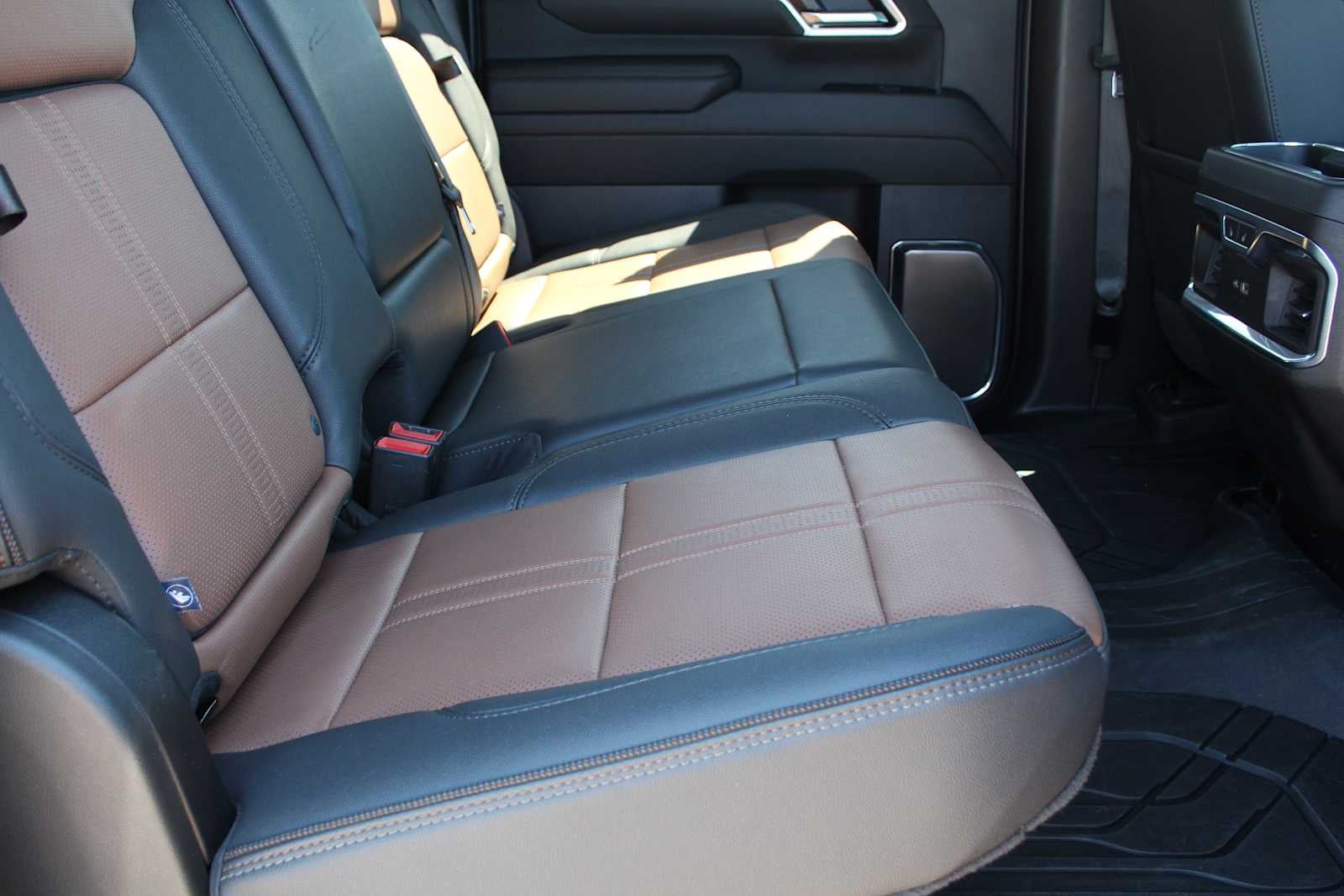 2025 Chevrolet Silverado 3500HD High Country