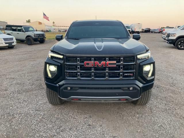 2025 GMC Canyon 4WD AT4