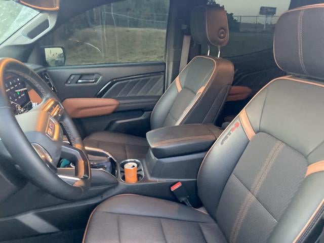 2025 GMC Canyon 4WD AT4