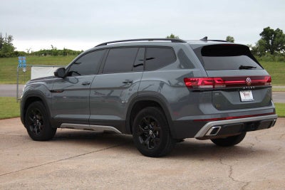 2024 Volkswagen Atlas 2.0T Peak Edition SE w/Technology